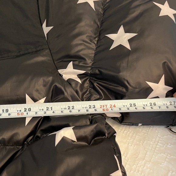 The North Face
International Collection
Nuptse Jacket Black & White Stars Size L - Picture 15 of 17